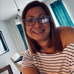 Meet your Posher, Brenda